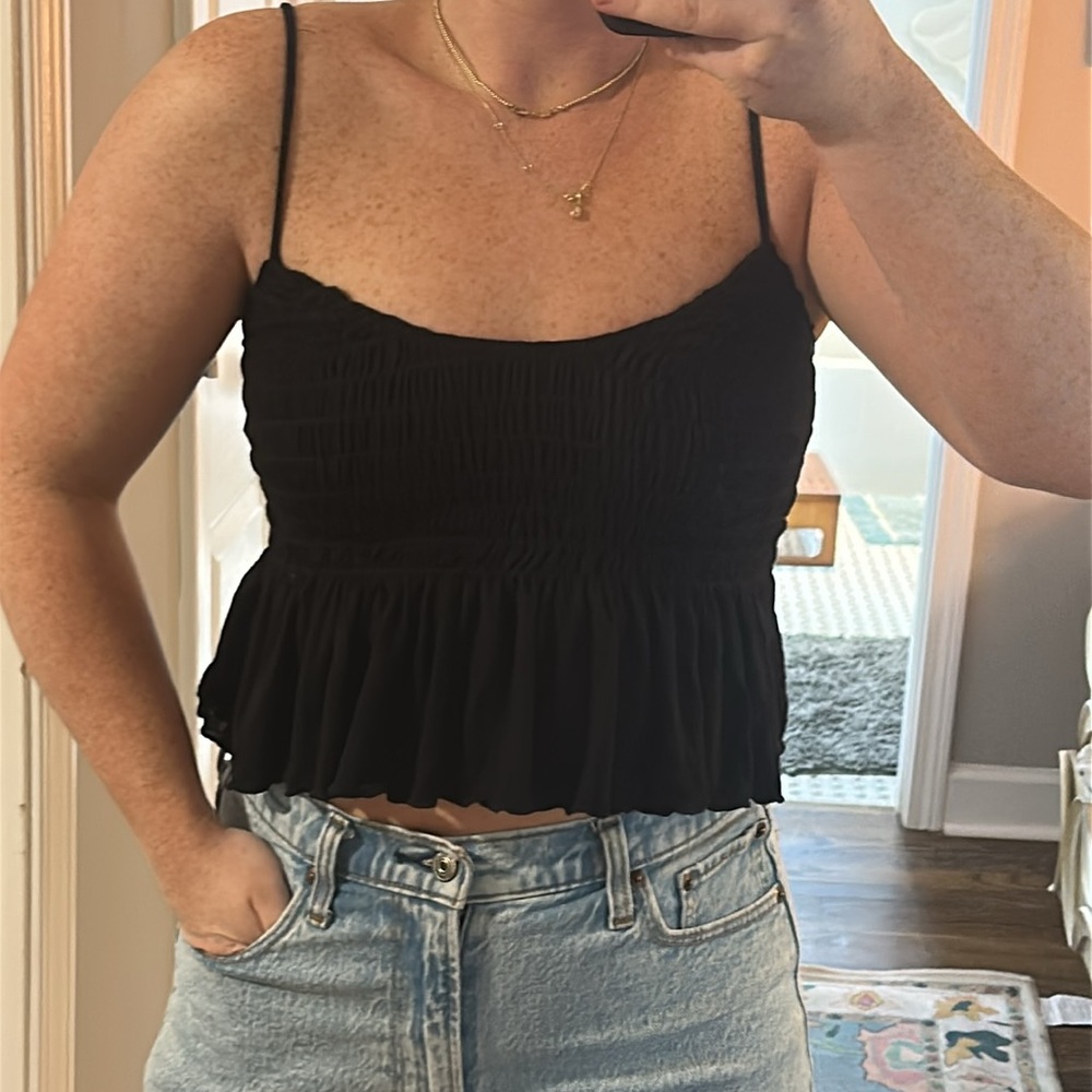 Black Spaghetti Strap Crop Tank Top